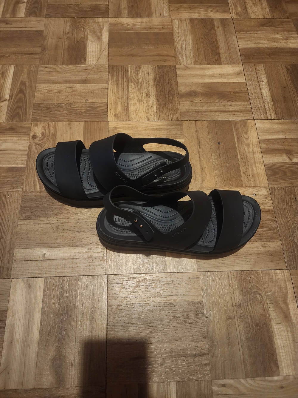 CROCS Women's Black Triple-Strap Wedge Sandals - Picture 3 of 5